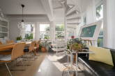 Esszimmer - Licht, Raum und Design – Ihr modernes Zuhause auf großem Grundstück