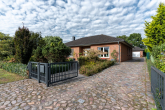 Bild - Winkelbungalow in Neustrelitz-Kalkhorst – großzügiges Wohnen mit Blick ins Grüne