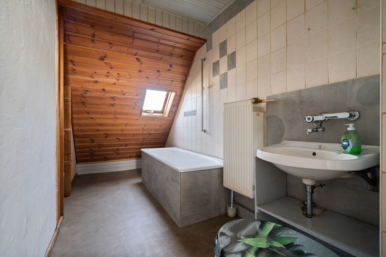 Badezimmer DG