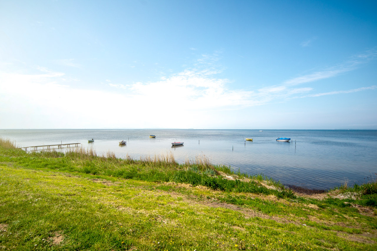 Ummanz Blick auf den Bodden