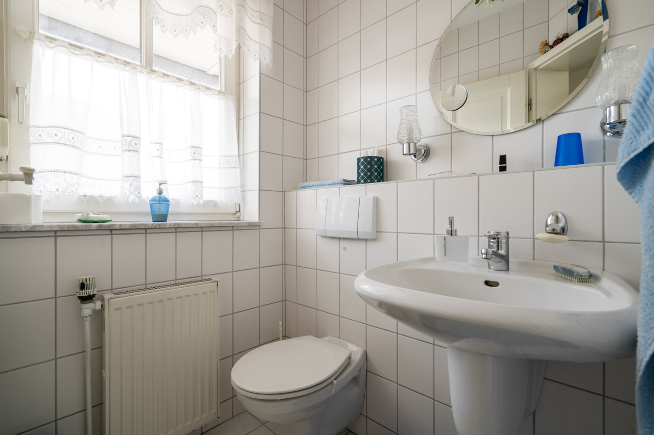 Waren-Gäste-WC