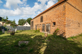 Bild - Historisches Bauernhaus mit großer Scheune
