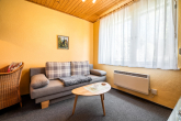 Wohnzimmer - Top-Lage in erster Reihe, nur ca. 100 m zum Bootsliegeplatz