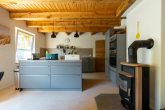 Küche - Wohnen mit Werkstatt und Gartenparadies
