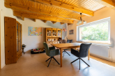 Essbereich - Wohnen mit Werkstatt und Gartenparadies