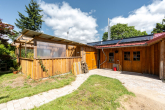 Bild - Wohnen mit Werkstatt und Gartenparadies