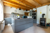 Küche - Wohnen mit Werkstatt und Gartenparadies