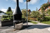 Terrasse mit Feuerstelle