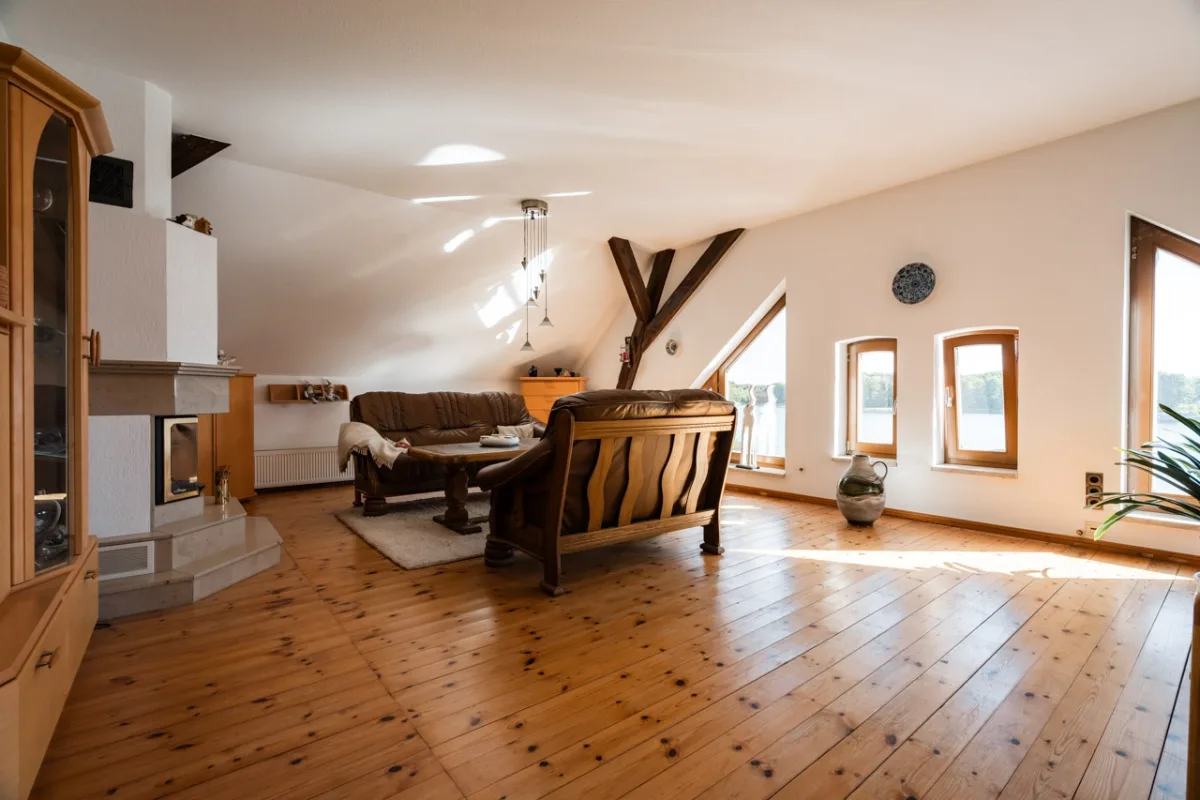 Wohnzimmer im DG