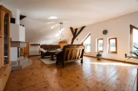 Wohnzimmer im DG