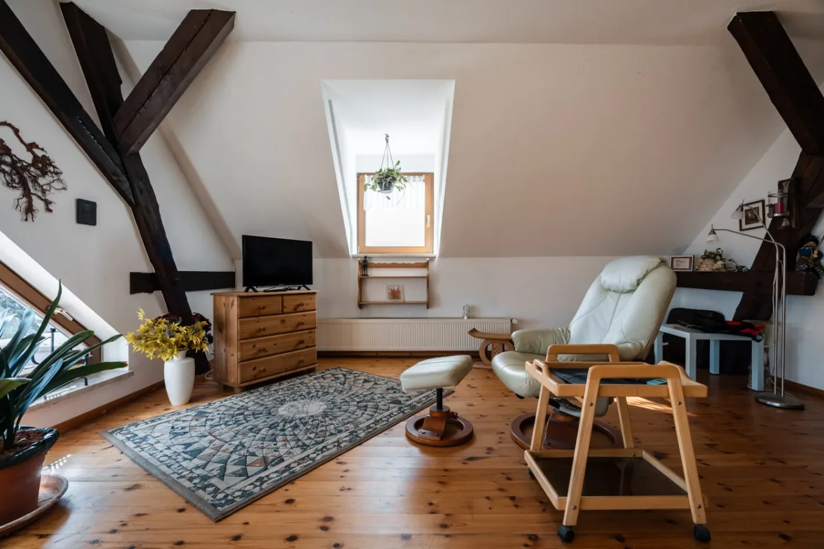Wohnzimmer im DG