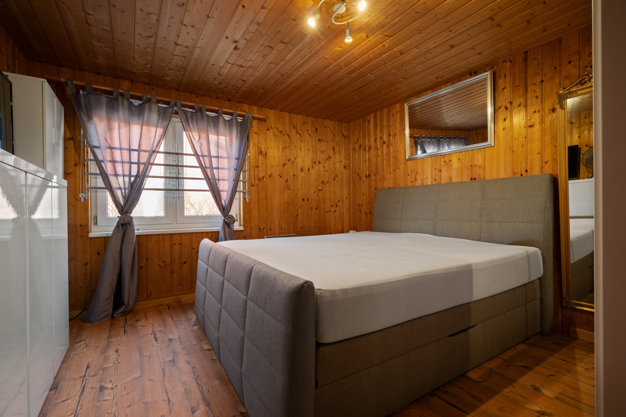 Schlafzimmer II