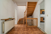 Flur - Doppelhaushälfte mit Garten und Dachterrasse