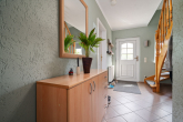 Bild - Großzügiges Einfamilienhaus mit viel Platz für die Familie und herrlichem Garten
