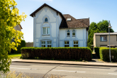 Hausansicht - Charmante Dachgeschosswohnung in einem stilvollen Drei-Familienhaus in Röbel