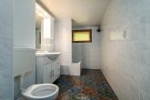 Ein Haus mit Potenzial für Machertypen - Bad im Keller