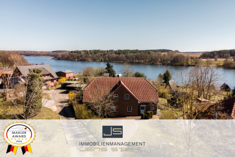 Doppelhaus mit Seeblick auf den Plätlinsee, 17255 Wustrow, Doppelhaushälfte