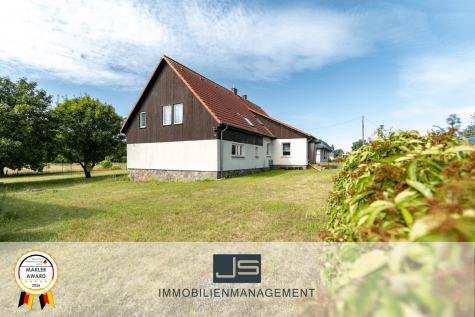 Ein Zuhause mit Weitblick auf 4.543 m² Grundstück für Menschen mit Ideen, 17237 Grünow, Einfamilienhaus