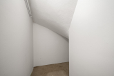 Abstellraum unter der Treppe - Doppelhaushälfte mit Seeblick auf den Plätlinsee